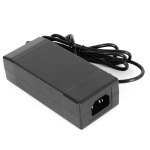 Xenta 65W Universal Charger